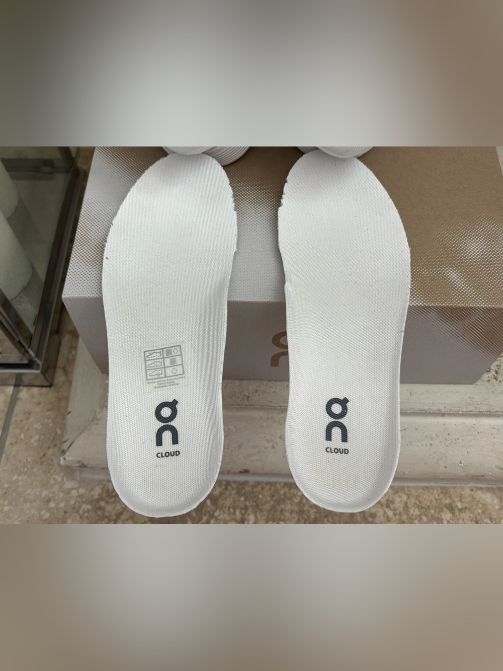 Women’s On Cloud 5 Shoes - Picture 12 of 16